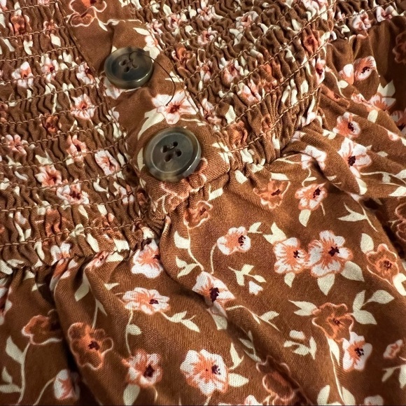 Vine & Valley smocked bodice fit and flare dress, floral print, fits a size S - Picture 10 of 13